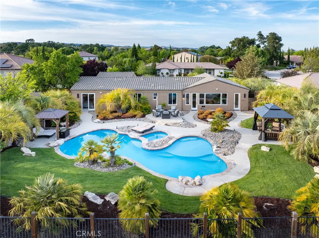 1579 Via Rojas, Templeton, CA 93465 - #1