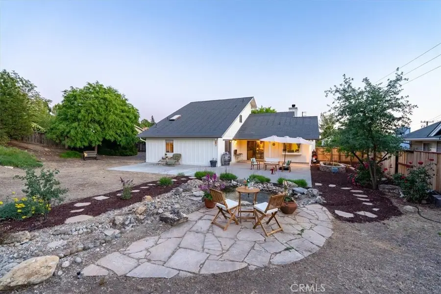207 Navajo Street, Paso Robles, CA 93446 - #2