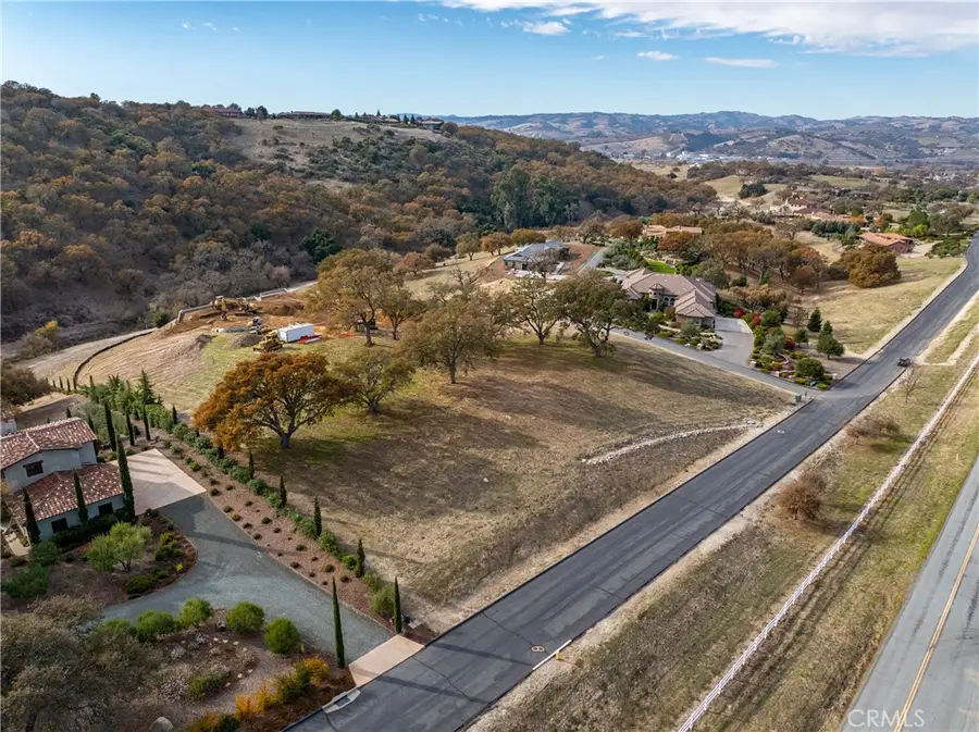 2725 Warm Springs, Templeton, CA 93465 - #2