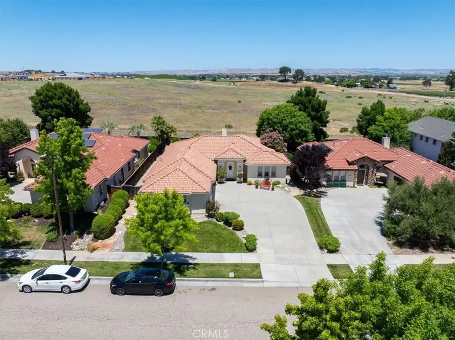 721 Lenox Court, Paso Robles, CA 93446 - #2