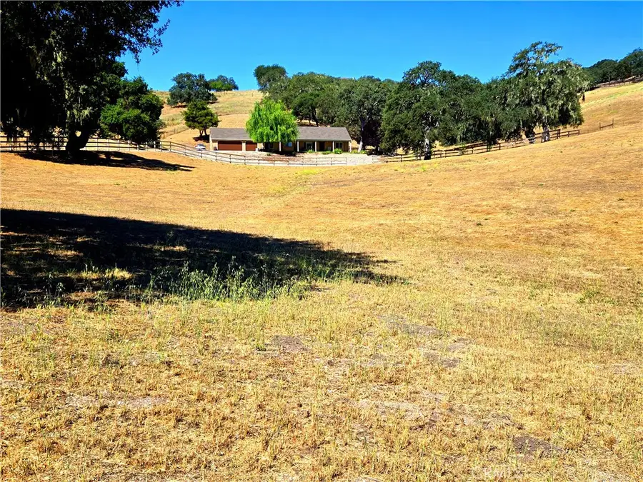 2085 Hanging Tree, Templeton, CA 93465 - #2