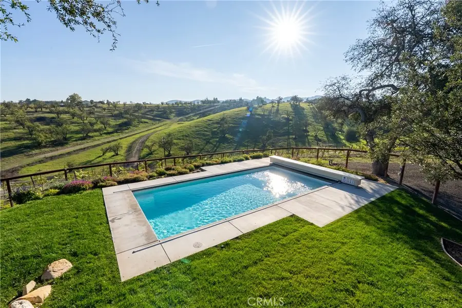 550 Villa Lots Rd, Paso Robles, CA 93446 - #2