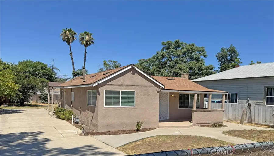 302 S Jackson, Fresno, CA 93702 - #2