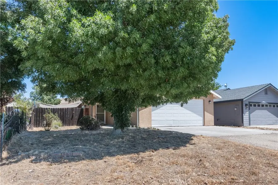 150 S 7th Street, Shandon, CA 93461 - #2