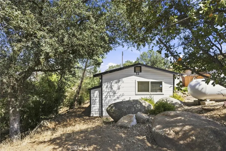 32 Pinebrook, Wofford Heights, CA 93285 - #3