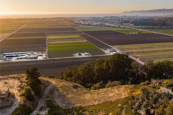 4 Castle Bluff Road, Arroyo Grande, CA 93420