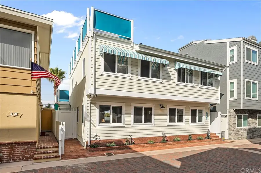 29 Surfside Avenue #B, Seal Beach, CA 90743 - #2