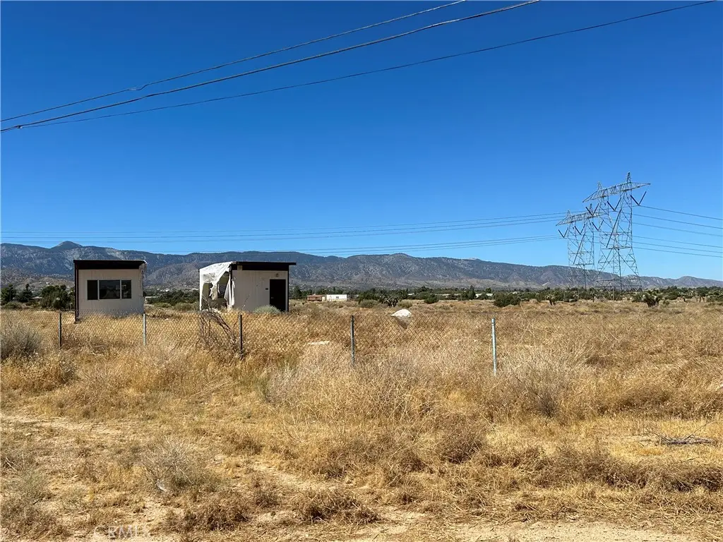 5755 Coyote Road, Phelan, CA 92371 - Image #1