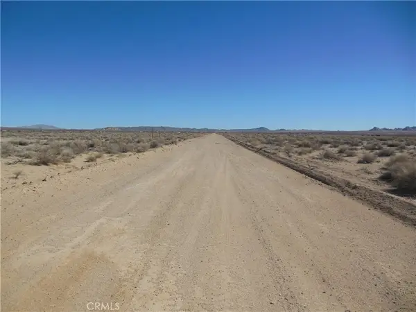 101 Smoke Bush Road, Lucerne Valley, CA 92356