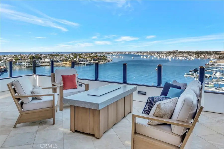 221 Carnation Avenue, Corona Del Mar, CA 92625 - Image #3