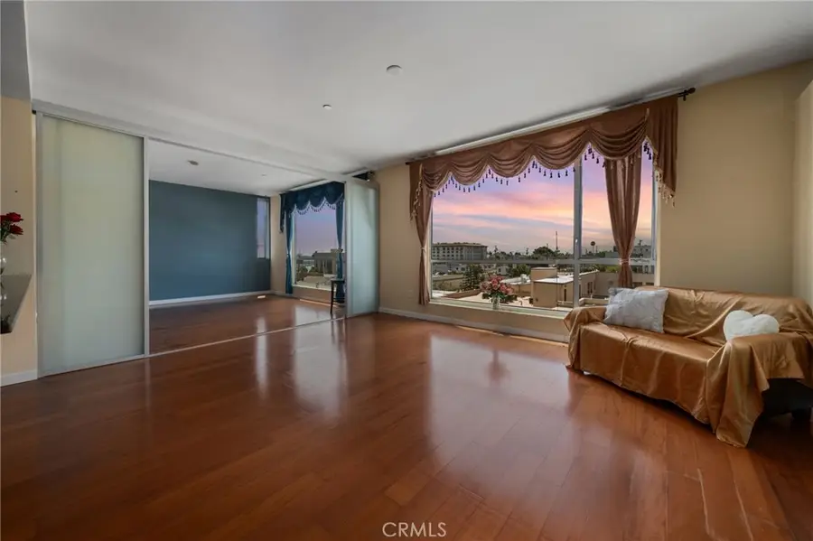 285 W 6th Street #527, San Pedro, CA 90731 - Image #2