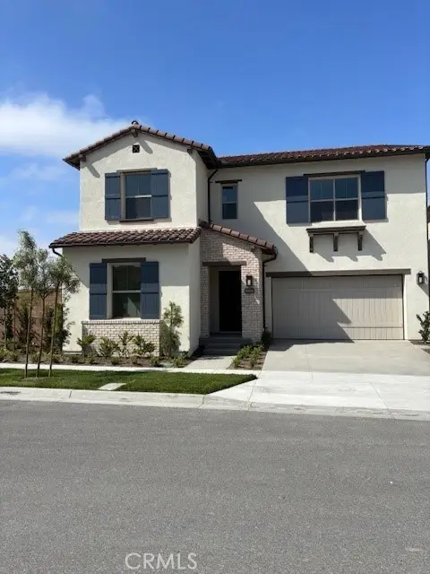 104 Sunnybank, Irvine, CA 92618