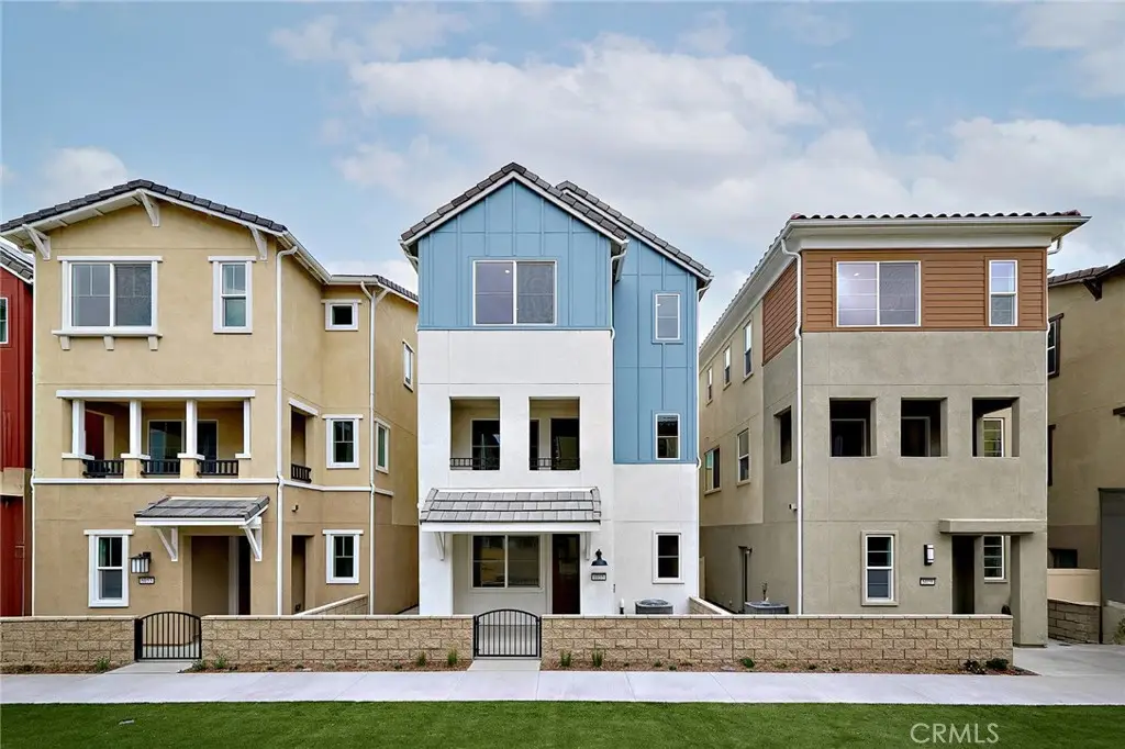 6055 Fairfax Drive, Bakersfield, CA 92880 - Image #1