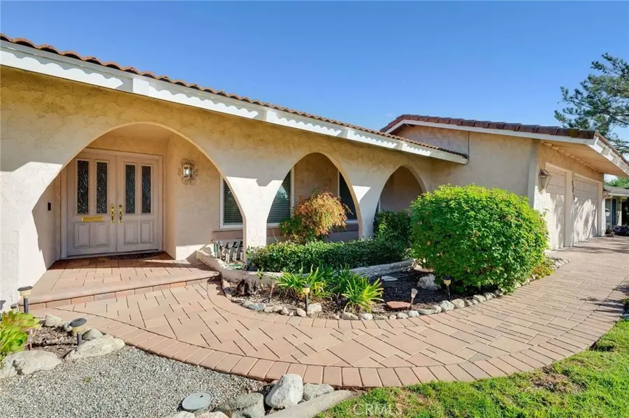 545 Redlands Avenue, Claremont, CA 91711 - Image #3