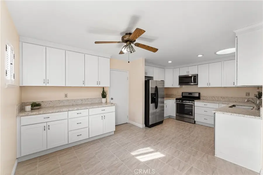 16582 Lucia Lane, Huntington Beach, CA 92647 - Image #2