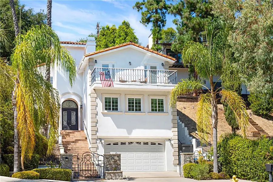 21047 Dumetz Road, Woodland Hills, CA 91364 - Image #2