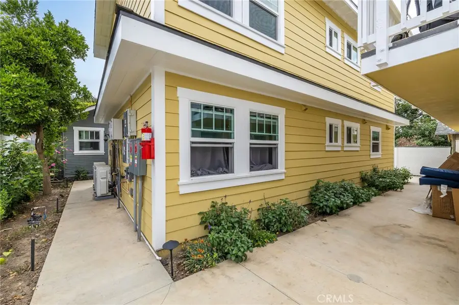 616 618 S Van Ness Avenue, Santa Ana, CA 92701 - Image #3