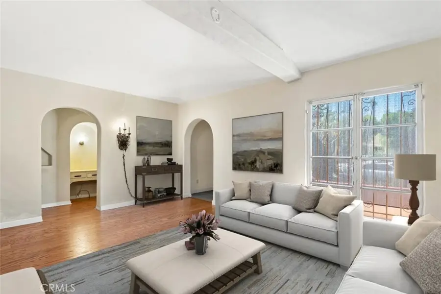 2624 S Garth Avenue, Los Angeles, CA 90034 - #2