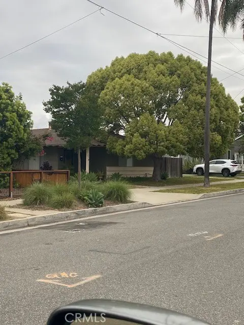 547 E Washington Avenue, Orange, CA 92866