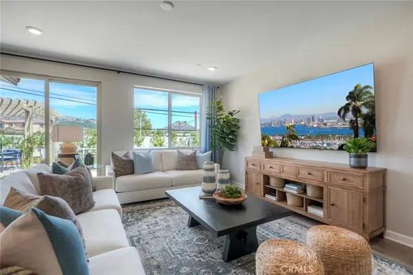 2046 Woolem Place, Escondido, CA 92026