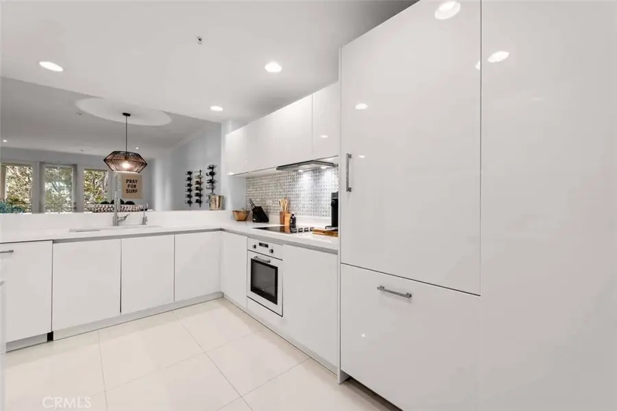 2233 Martin #212, Irvine, CA 92612 - Image #3