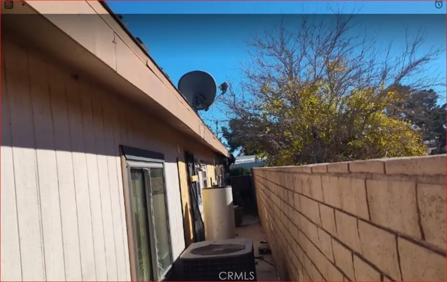 14166 Riviera Drive, Victorville, CA 92395 - Image #2