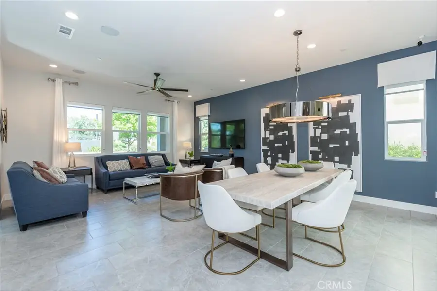 255 Sawbuck, Irvine, CA 92618 - Image #2