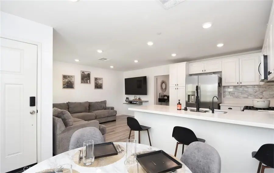 7155 Citrus Avenue #403, Fontana, CA 92336 - Image #2