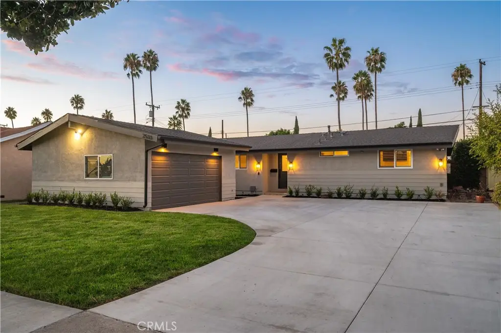 2533 W Chanticleer, Anaheim, CA 92804 - Image #1