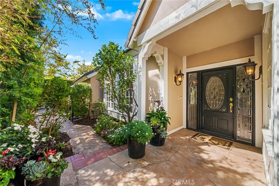 19305 Woodlands Drive, Huntington Beach, CA 92648 - Image #2