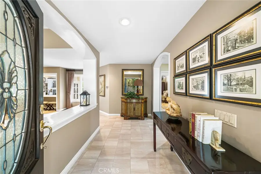 19305 Woodlands Drive, Huntington Beach, CA 92648 - Image #3