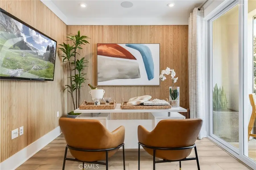 595 S Lyon Street, Santa Ana, CA 92705 - Image #2