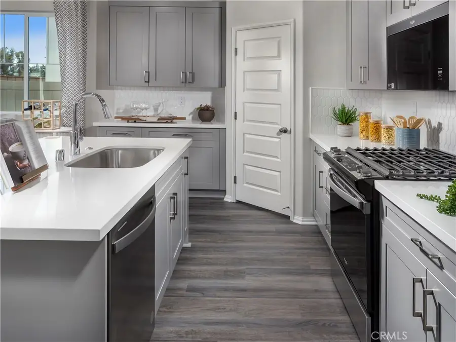 28492 Via Priorat, Temecula, CA 92591 - Image #3