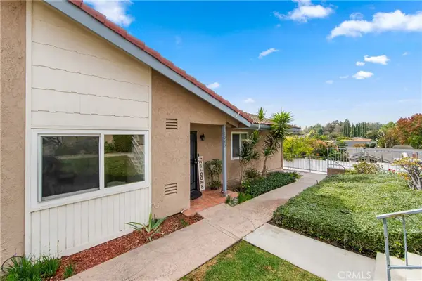 1283 Paseo Dorado #31, Fullerton, CA 92833