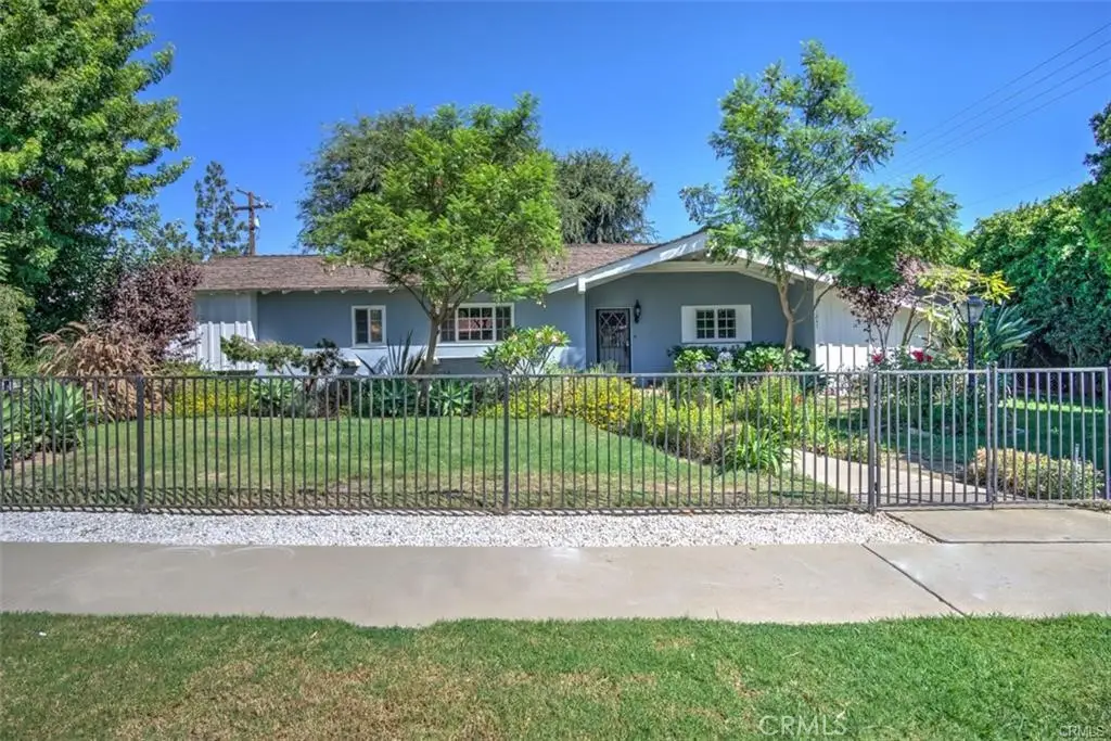 12472 Woodlawn Avenue, Tustin, CA 92780 - Image #1