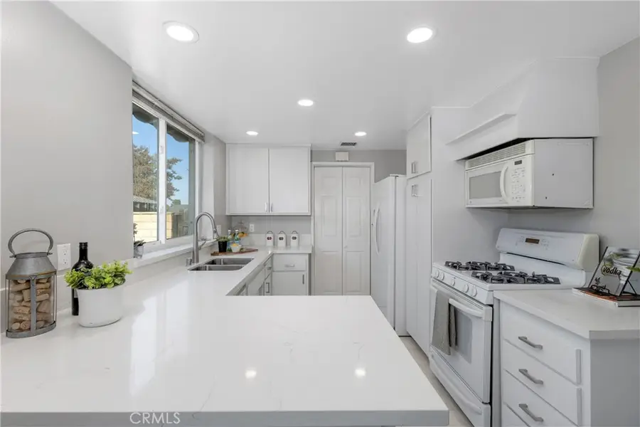 15230 Weeks Drive, La Mirada, CA 90638 - Image #3