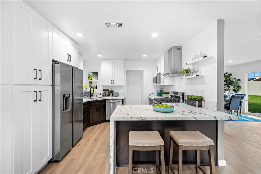 621 S Corta, Santa Ana, CA 92704 - Image #3