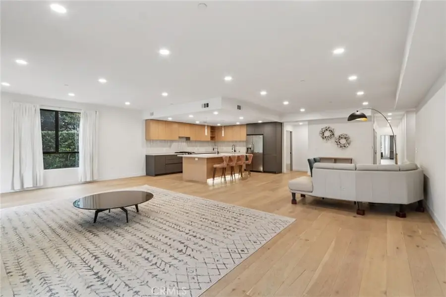 5110 Whitsett Avenue #105, Valley Village, CA 91607 - Image #3