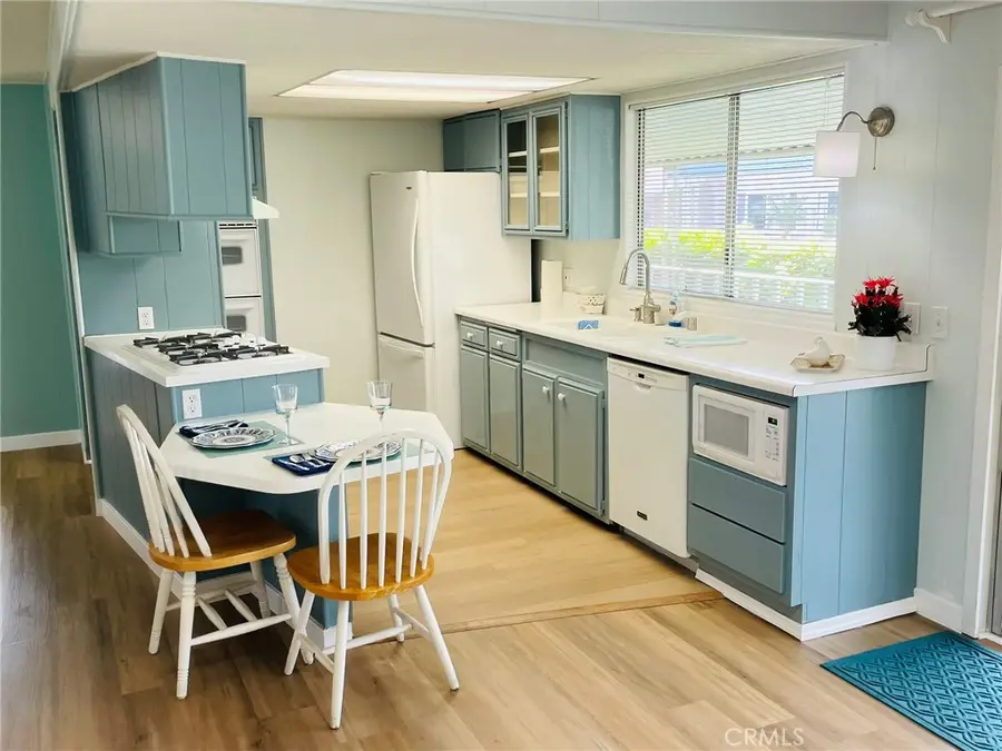 101 Malaga Street, Tustin, CA 92780 - Image #2