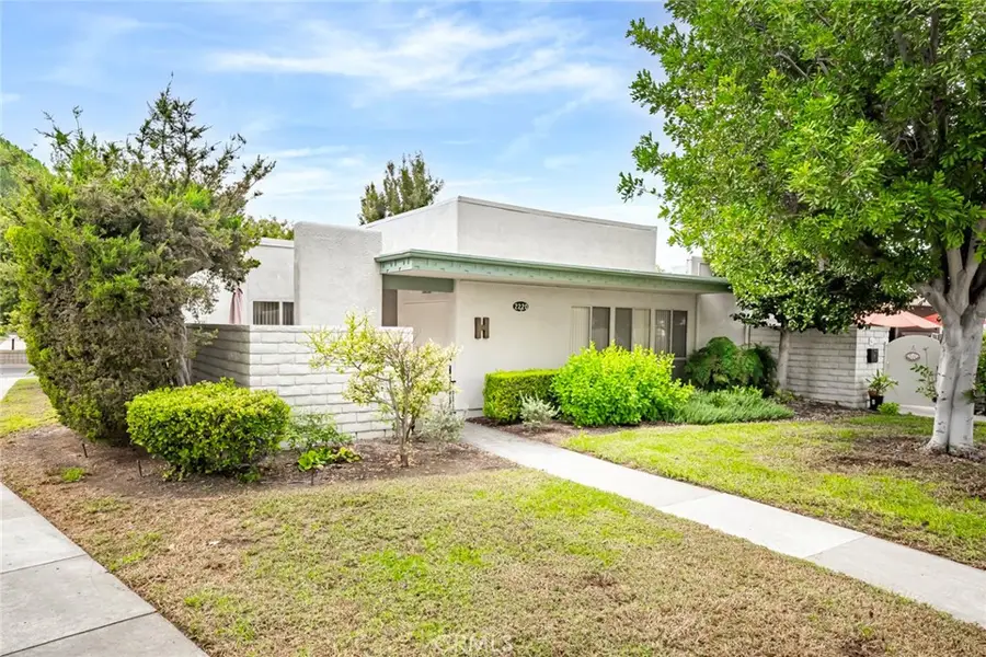 2220 E Via Mariposa East #H, Laguna Woods, CA 92637 - Image #2