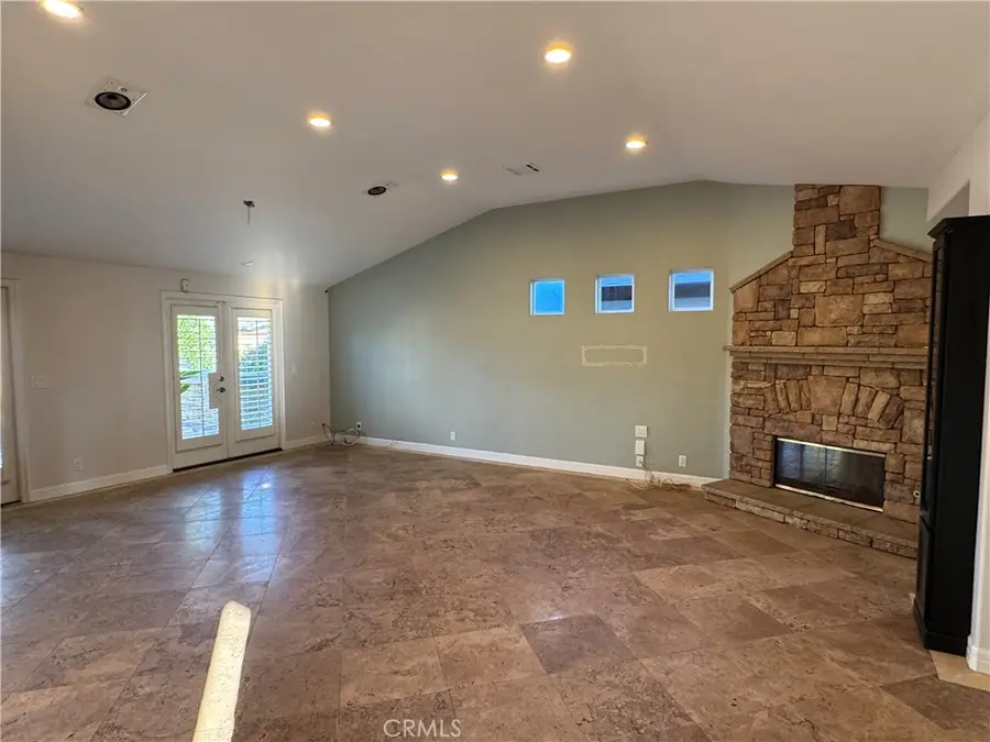 19041 Hillsboro Circle, Huntington Beach, CA 92646 - Image #3