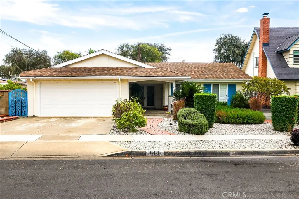 618 N Lincoln, Fullerton, CA 92831 - Image #1