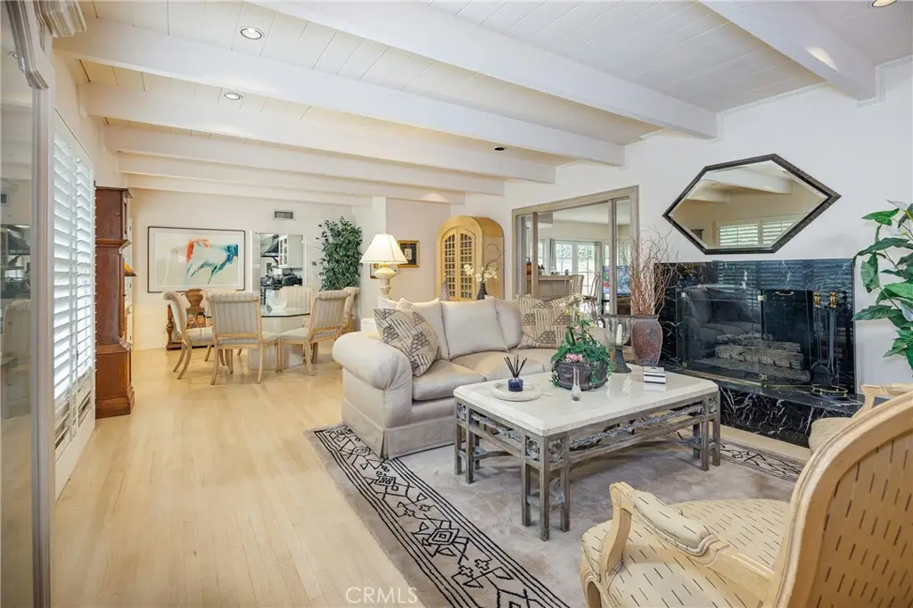 2072 Coldwater Canyon, Beverly Hills, CA 90210 - #1