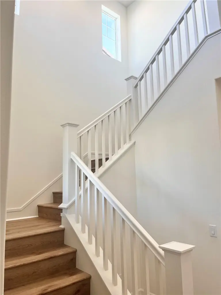 337 S Nevada Avenue, San Buenaventura Ventura, CA 93004 - Image #3