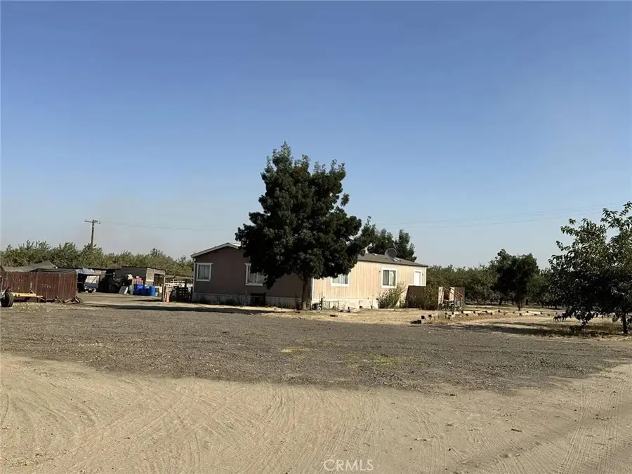 27726 N Palm St, Pixley, CA 93256 - #2