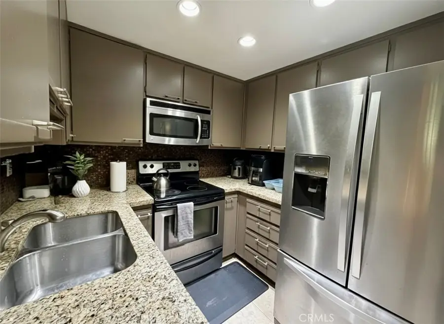 7 Silktassel, Rancho Santa Margarita, CA 92688 - #3