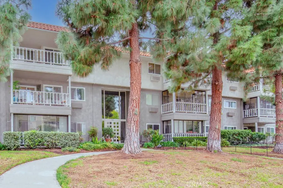 2402 Via Mariposa W Unit 1c, Laguna Woods, CA 92637 - #2