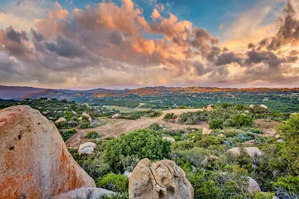 42050 Avenida Escala, Murrieta, CA 92562