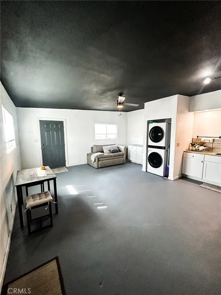 2139 Thomas Dr., Blythe, CA 92225 - #3