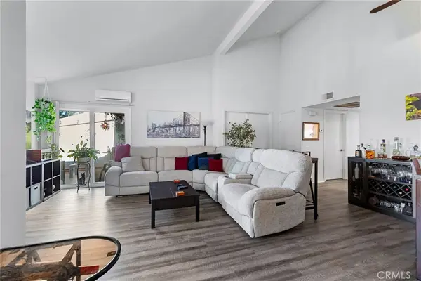 4831 Lago #302, Huntington Beach, CA 92649